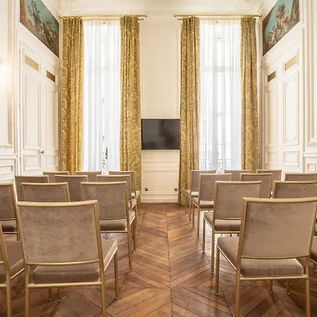 Отель Alfred Sommier 5*